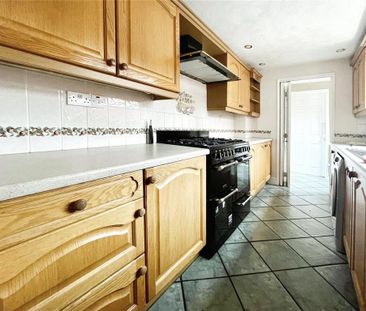 3 bedroom terraced house to rent - Photo 5