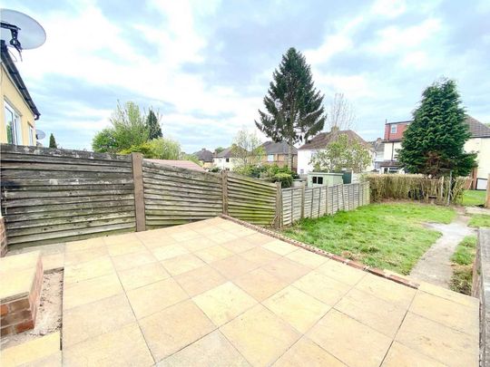 3 bedroom semi-detached house to rent - Photo 1