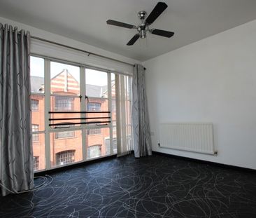 Boston Central, Bath Road, Kettering, Northants, NN16 - Photo 4