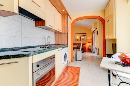 NICE- BOULEVARD CARLONE, 2 pièces meublé avec terrassé au dernier étage - Photo 5