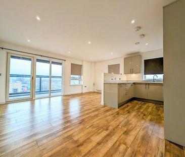 2 bedroom flat to rent - Photo 2