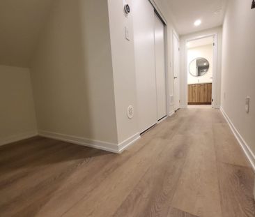 For Lease - 8 Matawin Lane, Richmond Hill, Ontario - Photo 5