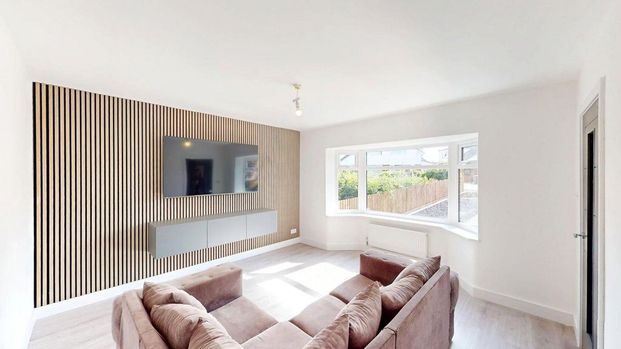 3 bedroom semi-detached house to rent - Photo 1