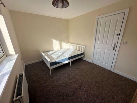 4 bedroom house to rent - Photo 2