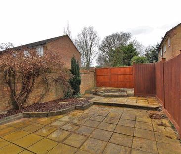 3 bedroom end of terrace house to rent - Photo 4