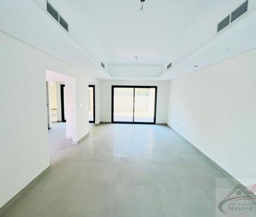 Charming 4BR Villa bigger layout 150k 4 payment - Photo 4