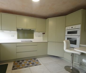 3 bedroom Detached house to rent - Photo 4