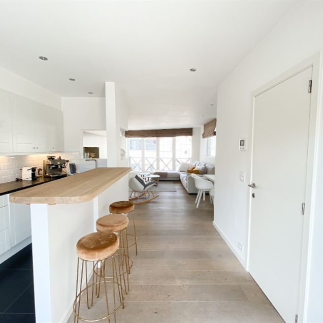 Recente bel-étagewoning te huur in het centrum van "het Oude Knokke" - Foto 1