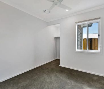 “4 BEDROOMS, MULTIPLE LIVING AREAS + STUDY & DUCTED AIR” - Photo 1