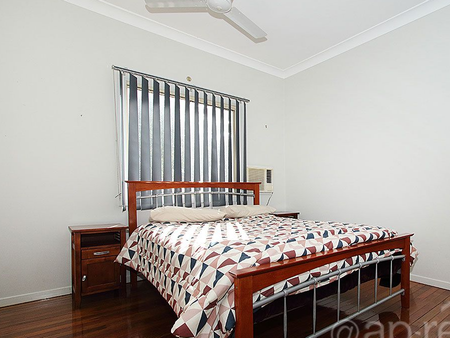 57 Cambridge Street, Rocklea, QLD - Photo 4