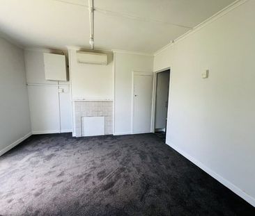 Kew, 2 bedrooms, $420 pw - Photo 1