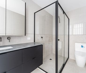 Simply Stunning! - Photo 6