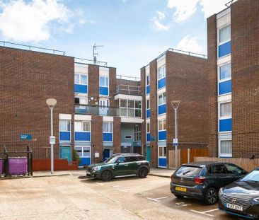 4 bedroom maisonette to rent - Photo 4