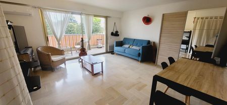 Location Appartement 1 pièce Meublé 35m² ST LAURENT DU VAR 06700 - Photo 2