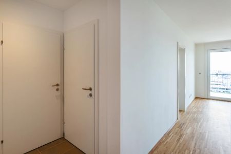 TABA Tower - Serviciertes Apartment mit grandiosem Fernblick direkt an der U1 Oberlaa - begehbarer Kleiderschrank, inkl. Heizung, Kühlung, Strom, Internet und Fitnessraum! - Photo 4