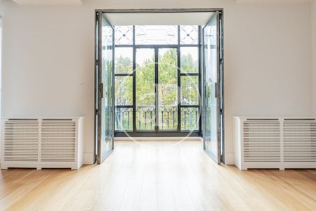 Flat for rent in Almagro (Madrid) - Photo 2