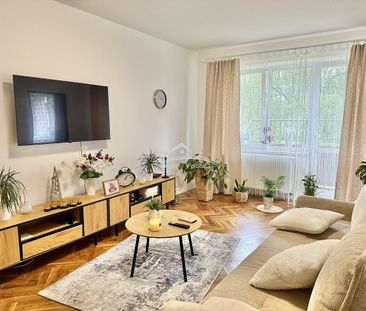Pronájem bytu 2+1 58 m² - Fotografie 1