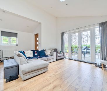 Churt Road, Churt, Farnham, Surrey, GU10 - Photo 3