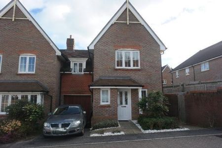 3 bedroom link detached house to rent - Photo 4