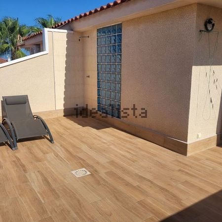 Alquiler de chalet adosado en Calle Abeto, 45 - Photo 1