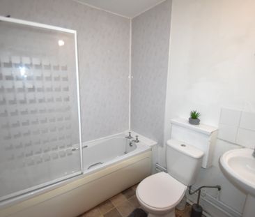 2 bedroom apartment to rent - Photo 6