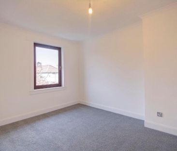 2 bedroom semi-detached house to rent - Photo 2