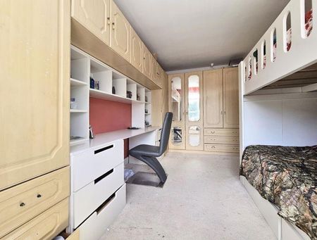 5 bedroom semi-detached house to rent - Photo 5