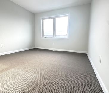 For Lease - 401 Glenroy Gilbert Drive Unit# 26, Barrhaven, Ontario - Photo 4