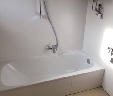 helle 4-Zimmer-Wohnung mit Balkon - Foto 3