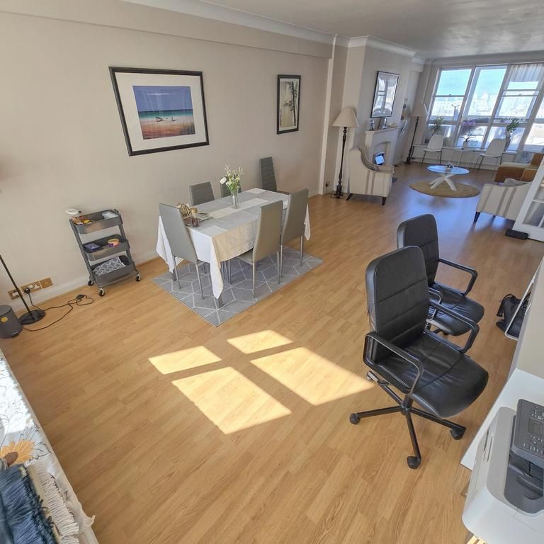 3 bedroom apartment to rent - Photo 1