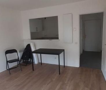 Location Appartement 2 pièces 45m² ISSY LES MOULINEAUX 92130 - Photo 4
