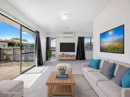 Charm & Comfort in Nawton! - Photo 2