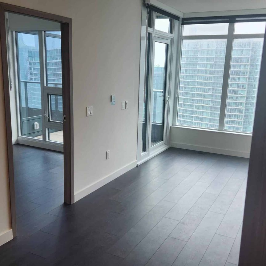 One bedroom condo for rent in Toronto - Photo 1