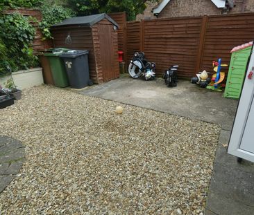 Detached house to rent on - Photo 4