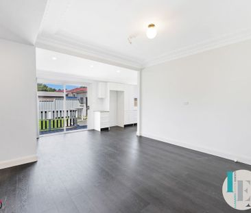 Home in the Heart of Shellharbour Village - Photo 4