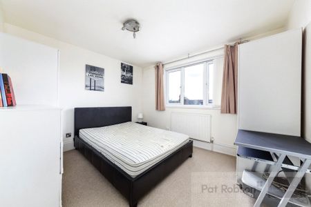 Grosvenor Road, Newcastle Upon Tyne - Photo 2