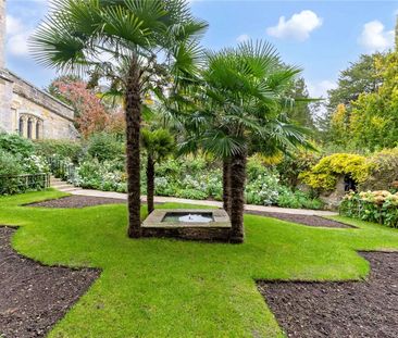 Charming Ground Floor Apartment in Historic Castle Setting - Photo 5