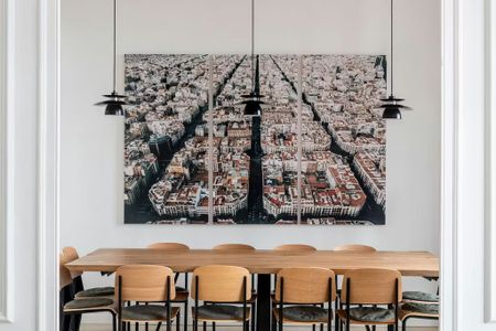 Gran Via de les Corts Catalanes, Barcelona, Catalonia 08007 - Photo 5