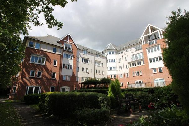 2 bedroom flat to rent - Photo 1