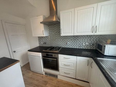 2 bedroom terraced house to rent - Photo 2