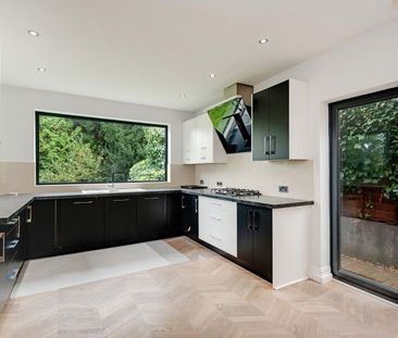 5 Bedroom Detached To Let - Photo 1