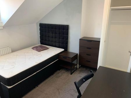 4 bedroom house to rent - Photo 5