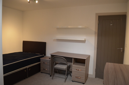 282 Hubert Road - Photo 2