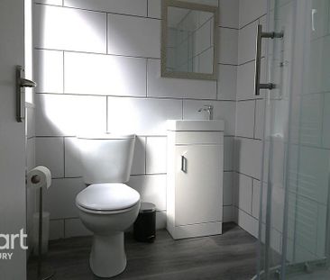 1 bedroom in a house share to rent - Photo 6