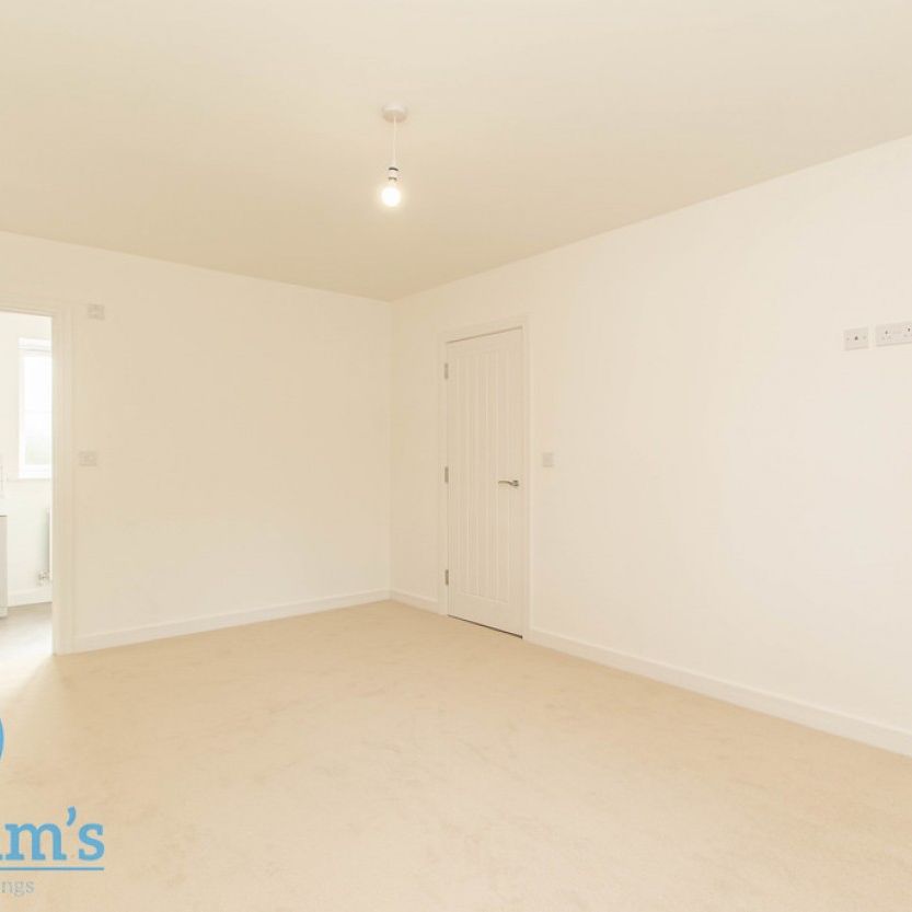 Lacewood Close, Bestwood Village - Photo 1