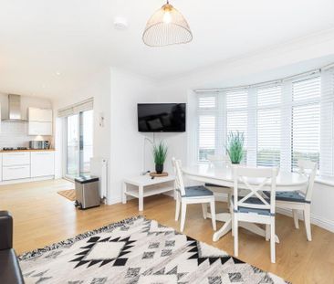 3 bedroom flat to rent - Photo 6