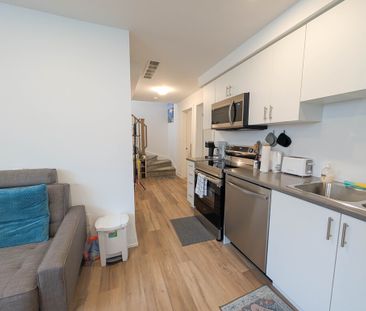 Beautiful 2-Bedroom Apartment in Niagara Falls! - Photo 3