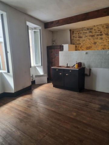 Location Maison 5 pièces 71m² LES VANS 07140 - Photo 2