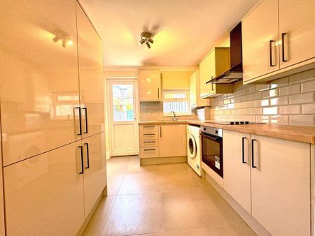 6 bedroom house share to rent - Photo 4