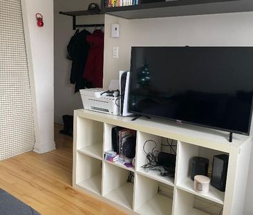 Appartement 3 et demi spatieux/proximité station de métro - Photo 2